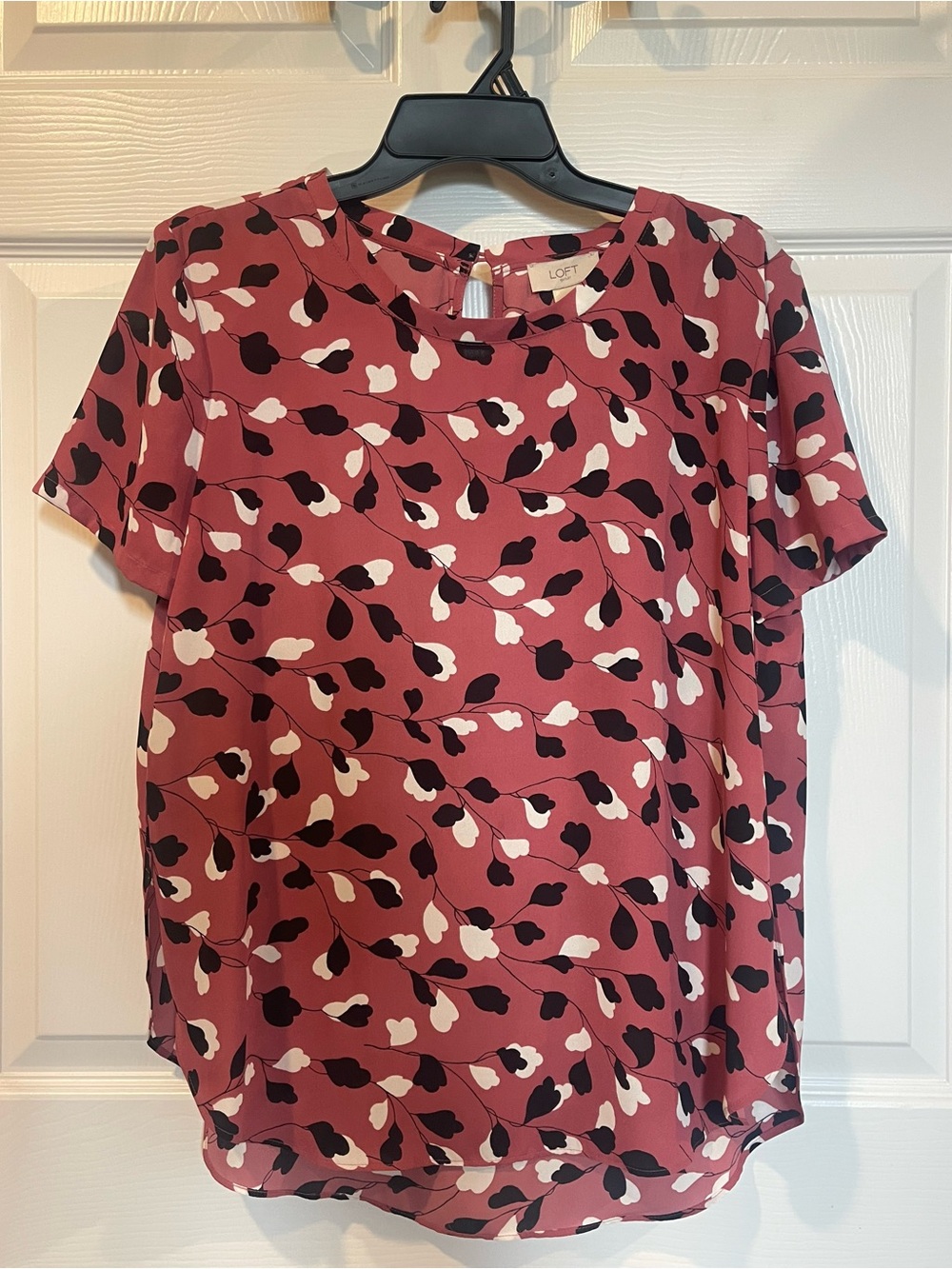 LOFT Dusty Rose Floral Short Sleeve Blouse Size Medium